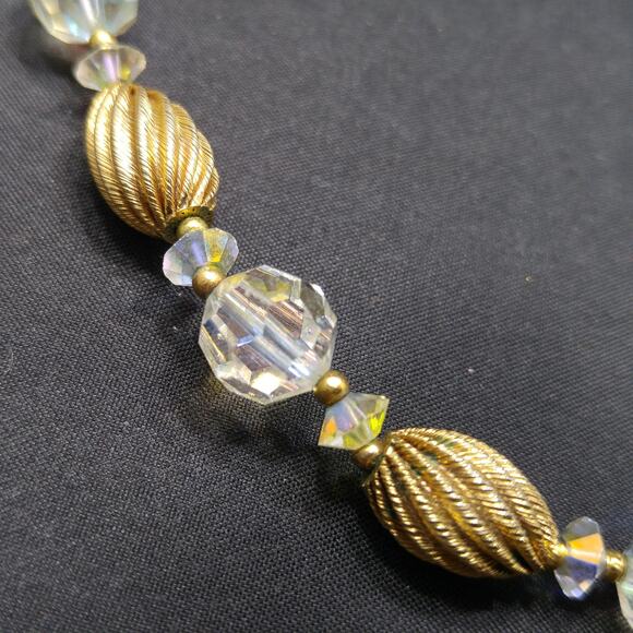 Lisner Aurora Borealis Crystal Beaded Necklace Gold Tone 1950s Vintage Jewelry - Picture 5 of 10